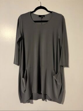 Sun Kim Gray Tunic With Pockets